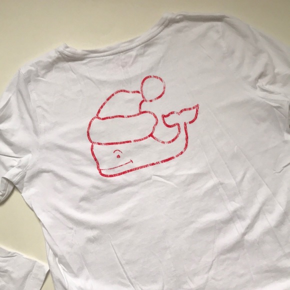 Vineyard Vines Tops - Women’s Santa vineyard vines long sleeve